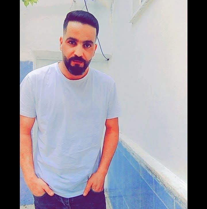 ��� ����